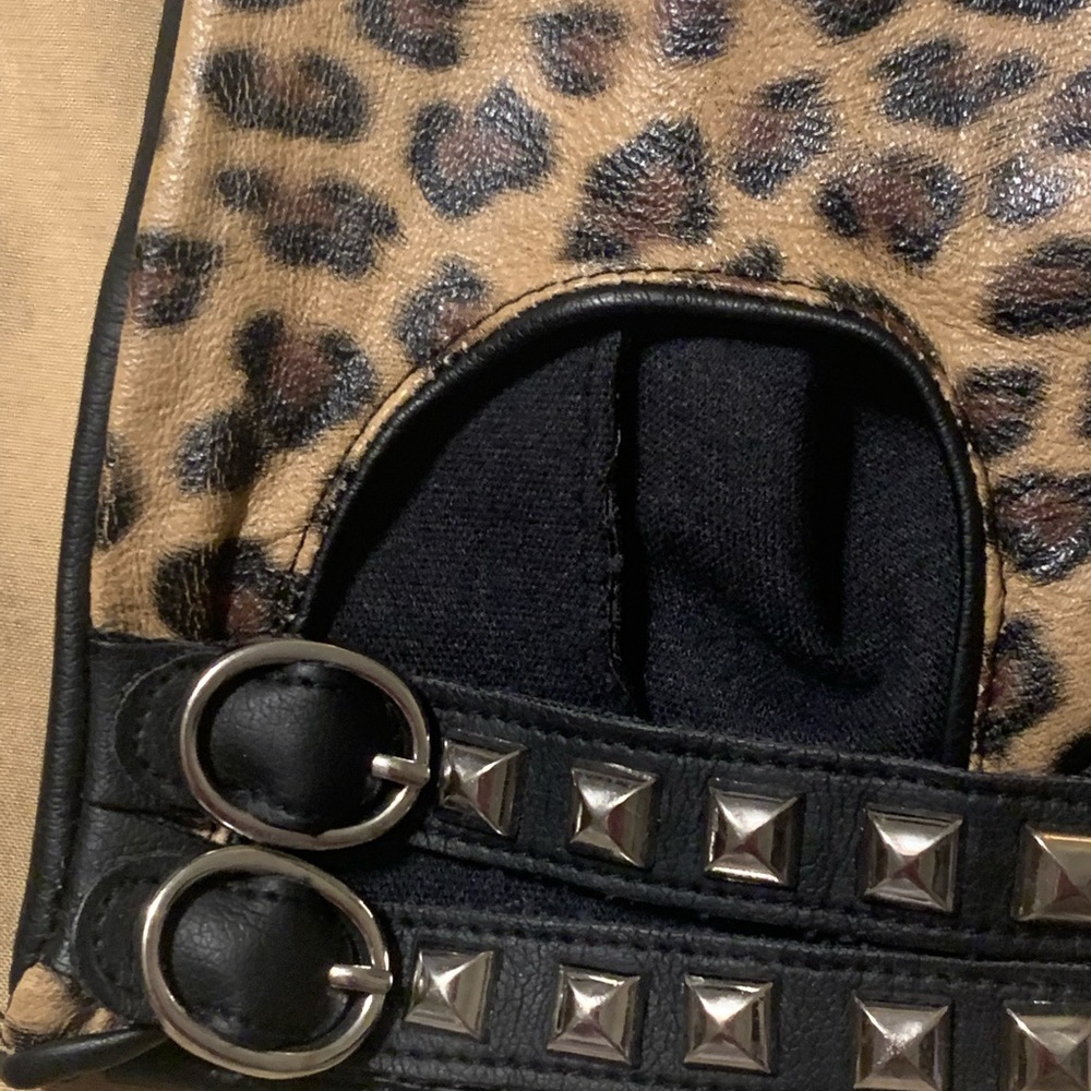 Cute gloves - Picture 2 of 4